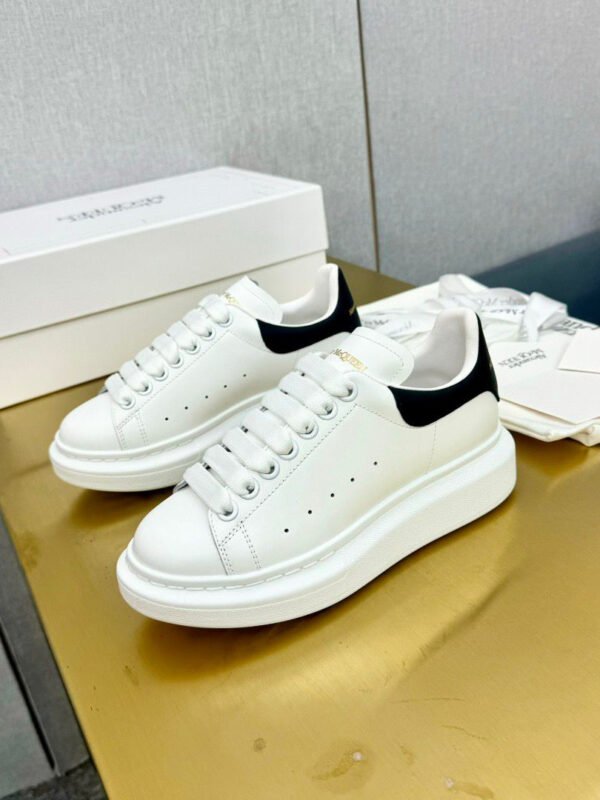 Alexander Mcqueen